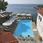 Hotel Yalis