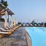 Yalis Hotel