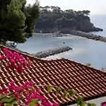 Hotel Yalis
