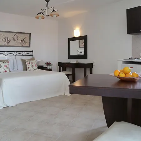 Hotel Yalis