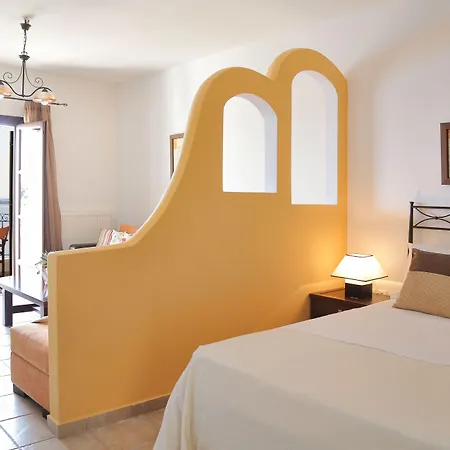 Yalis 4* Votsi (Alonnisos)